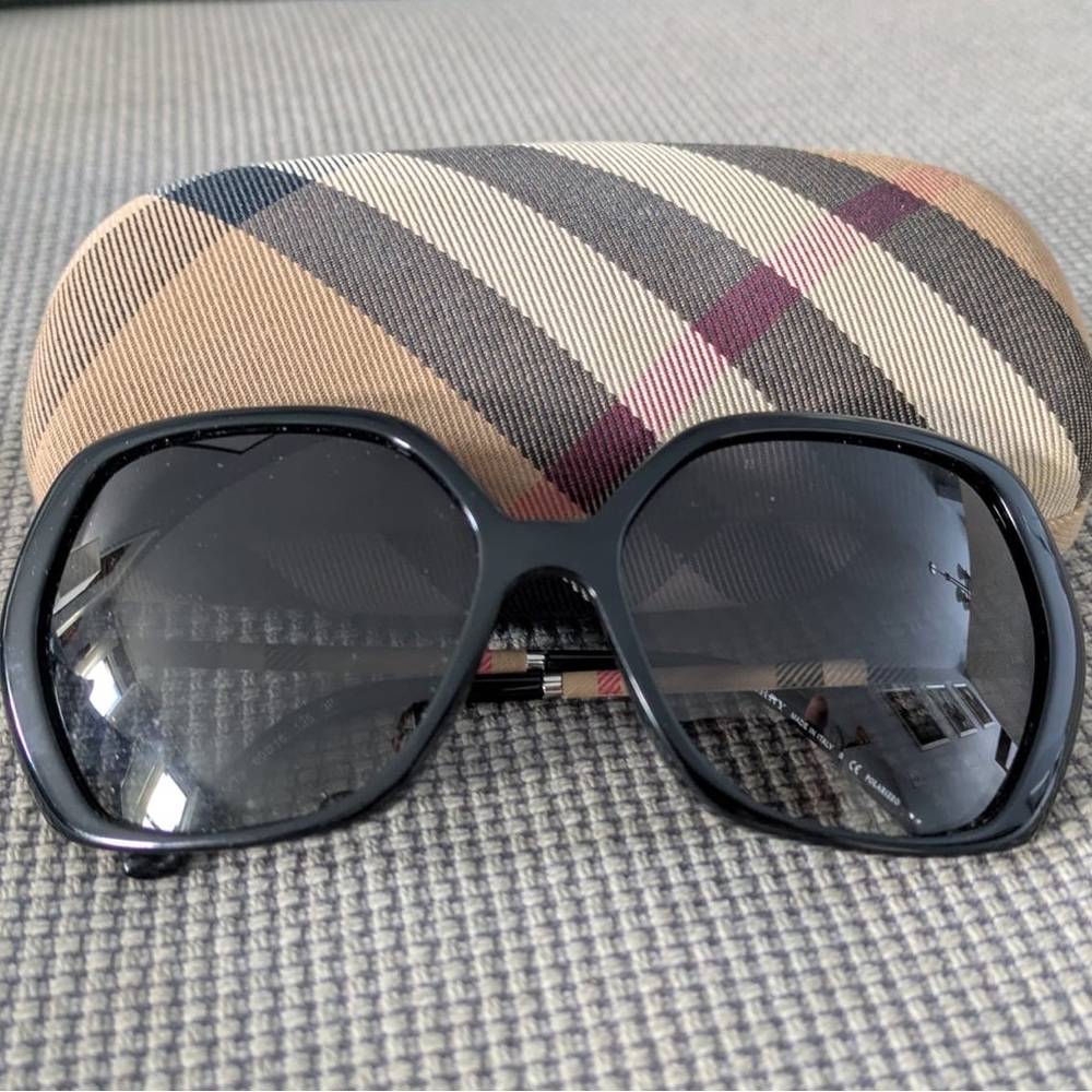 Burberry sunglasses